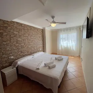 apartamento-en-edificio-albaida-garaje-y-piscina.1costadelsol.com/